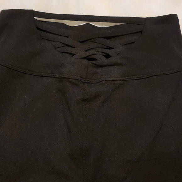 New w/o Tag Bombshell Sportswear Sexy Back Leggings - L - Picture 7 of 12